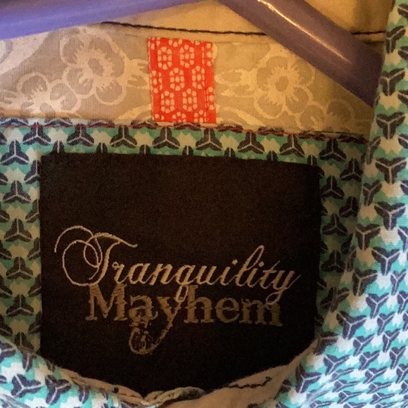2/$20 Tranquility Mayhem cottonpoly blend young men’s turquoise print but… - Picture 2 of 12